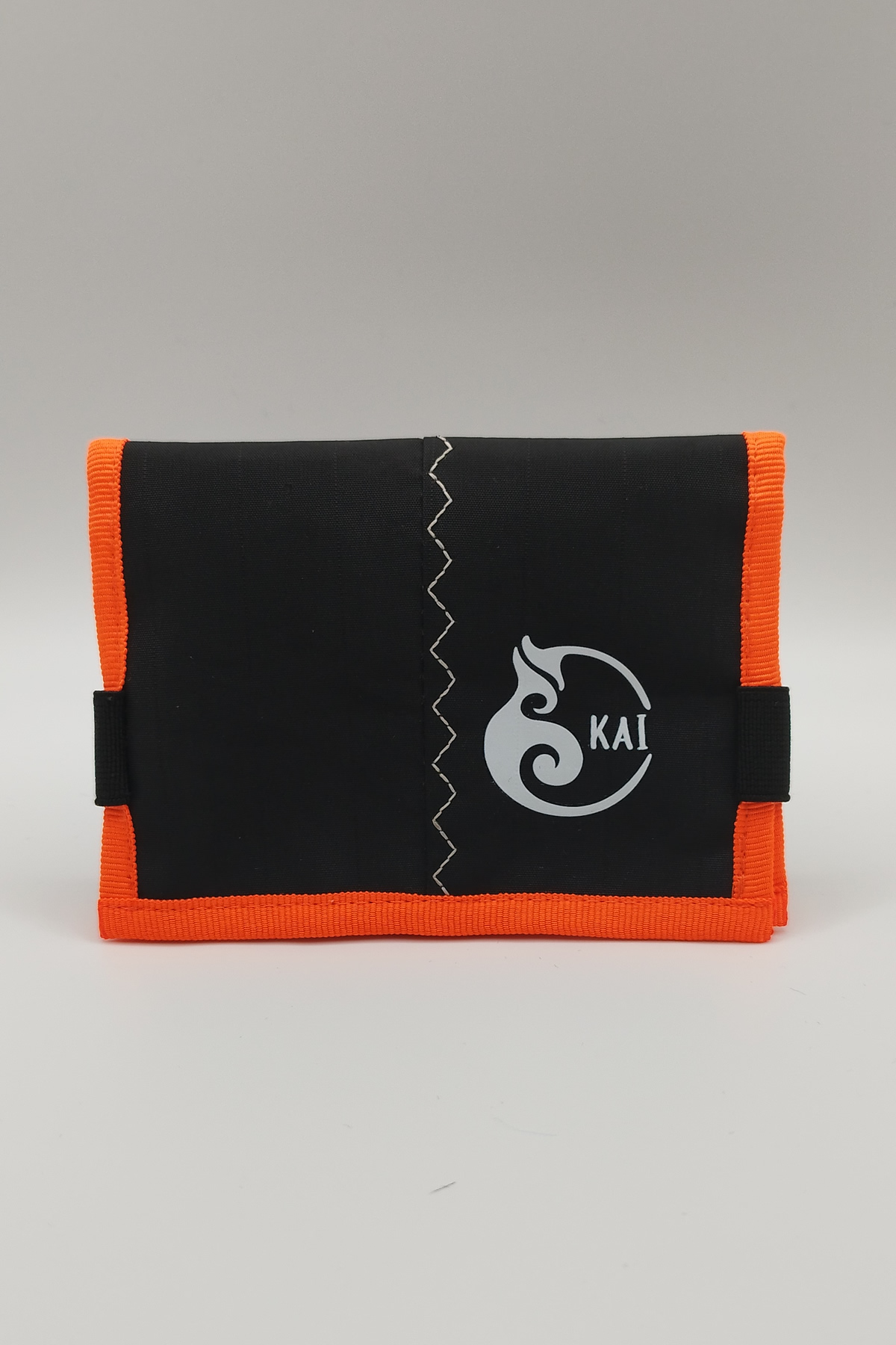 CARTERA-GOMA-BLACK-ORANGE-1
