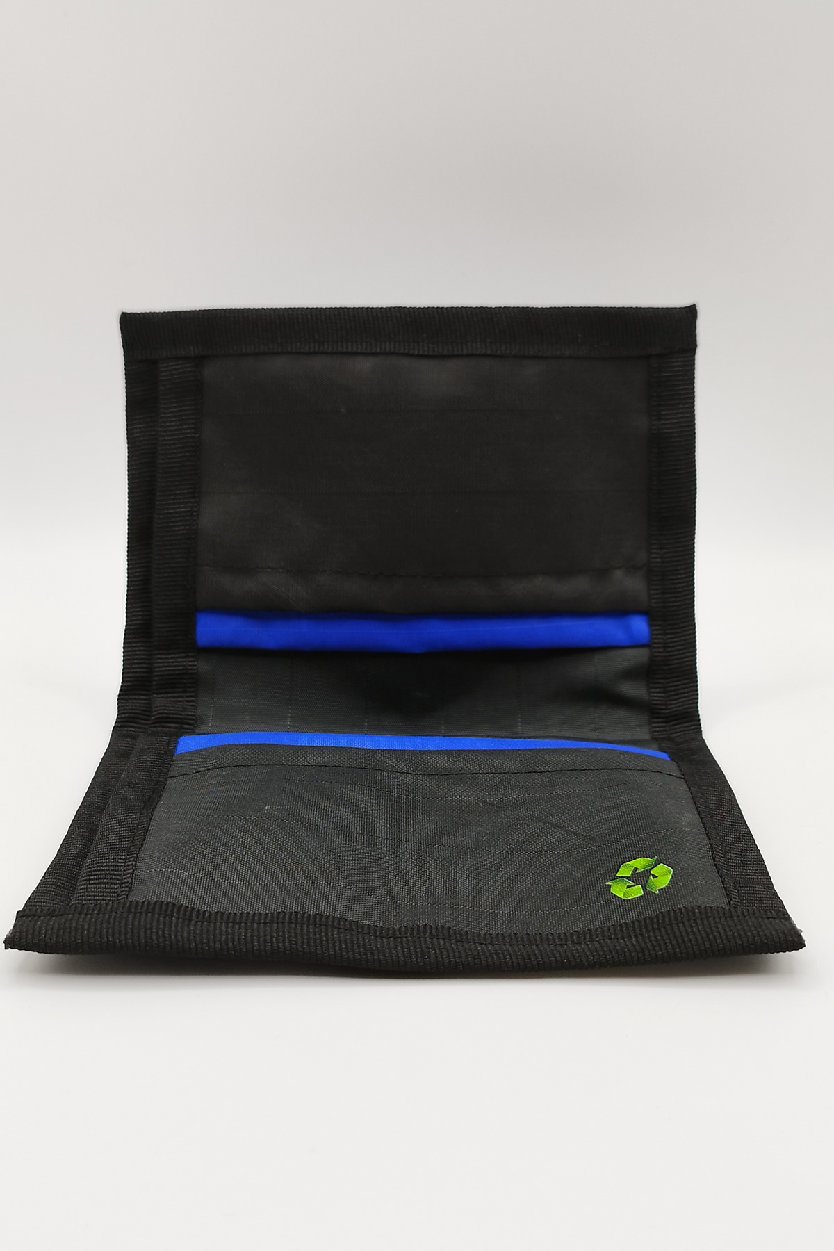 CARTERA-GOMA-BLUE-BLACK-3